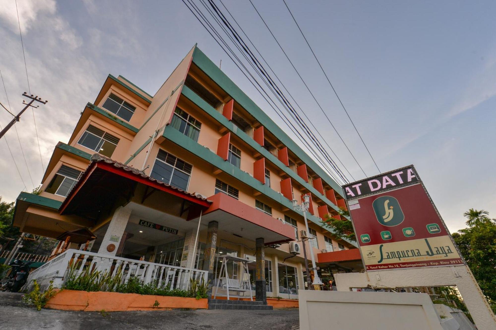 Oyo 2487 Sampurna Jaya Hotel Tanjung Pinang Buitenkant foto