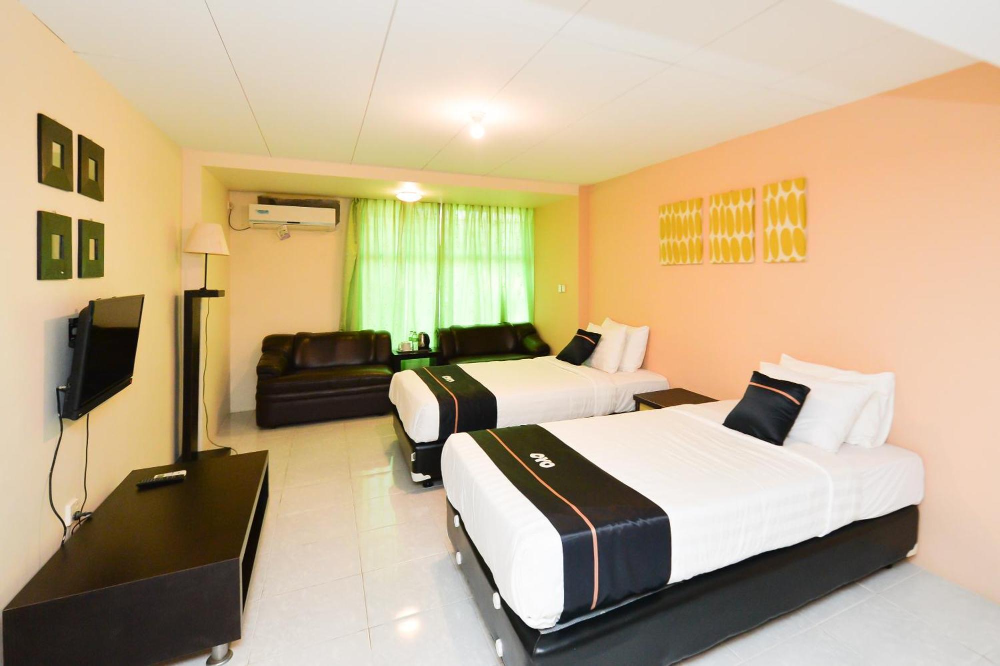 Oyo 2487 Sampurna Jaya Hotel Tanjung Pinang Buitenkant foto