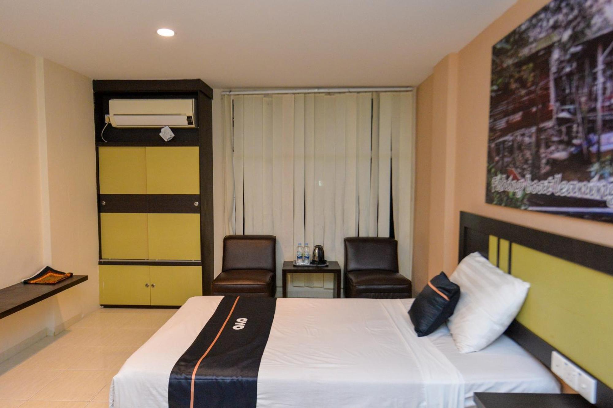 Oyo 2487 Sampurna Jaya Hotel Tanjung Pinang Buitenkant foto