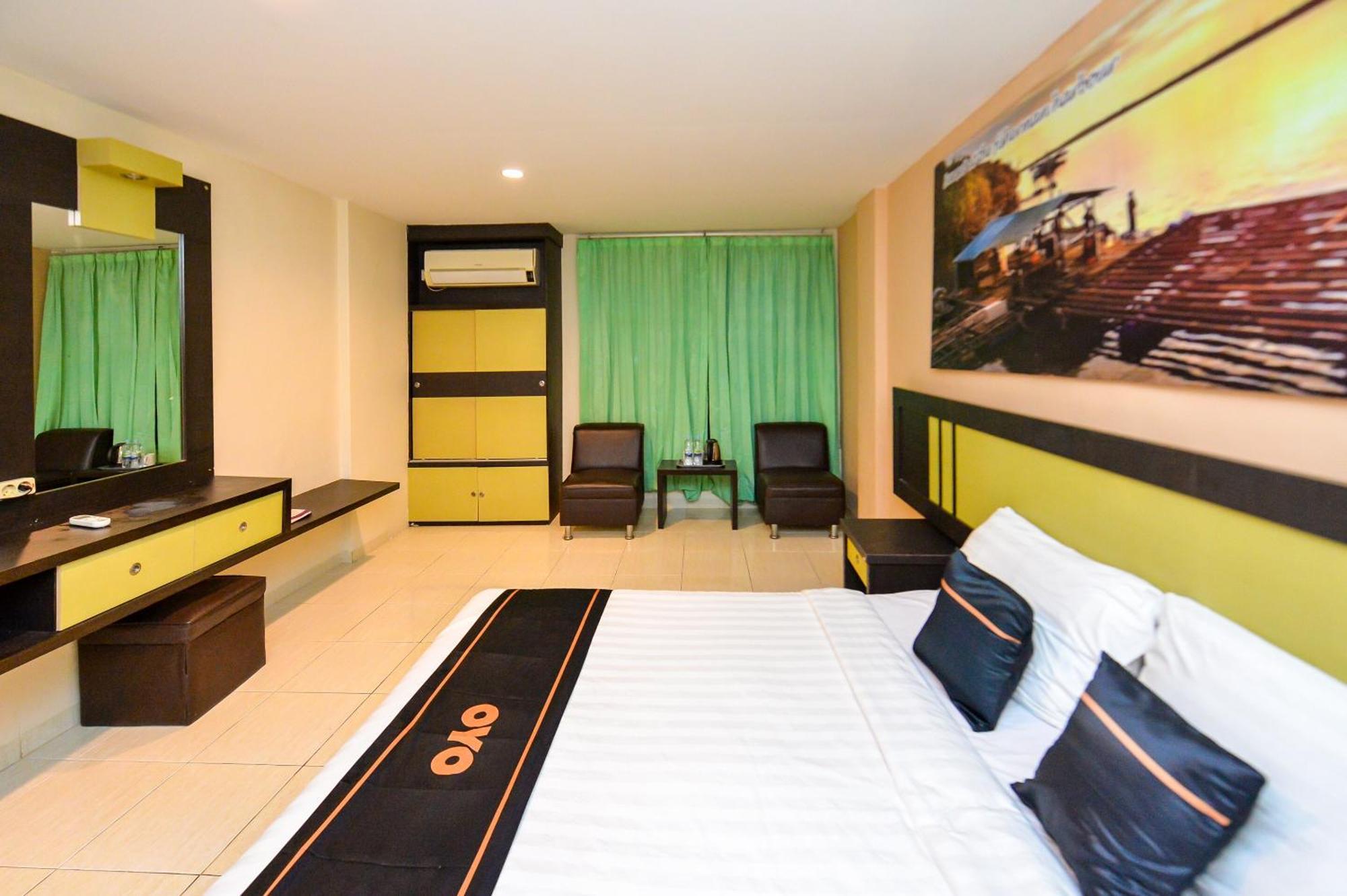 Oyo 2487 Sampurna Jaya Hotel Tanjung Pinang Buitenkant foto