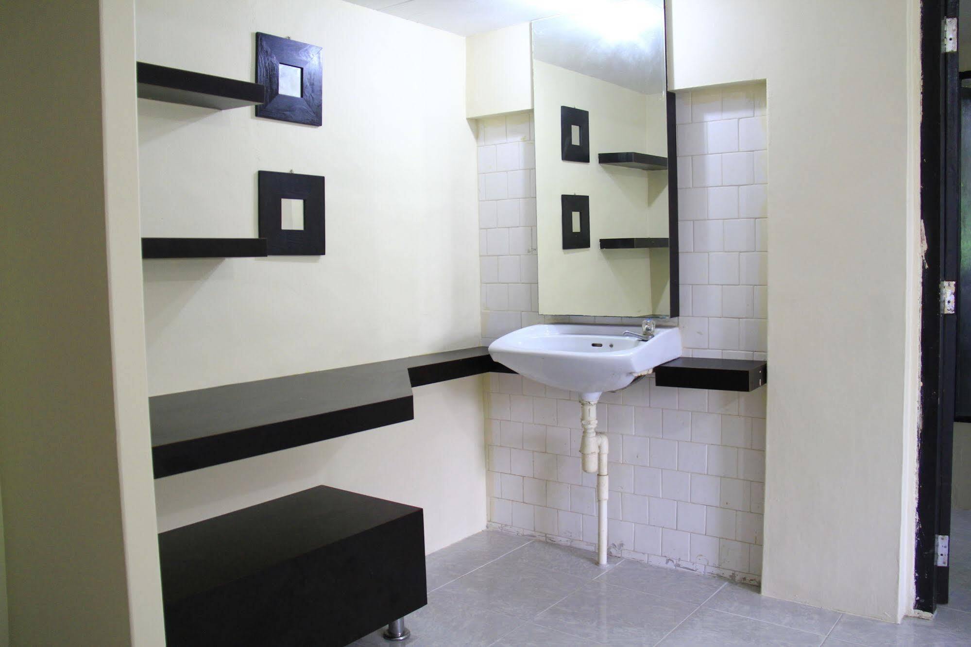 Oyo 2487 Sampurna Jaya Hotel Tanjung Pinang Buitenkant foto